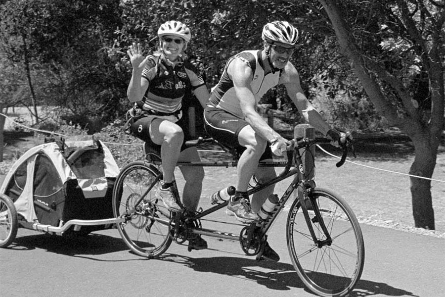 Pourquoi ne pas prendre un v lo tandem pour voyager en couple