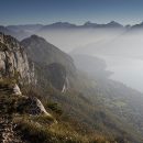 Les crêtes dominant la rive droite du lac d’Annecy